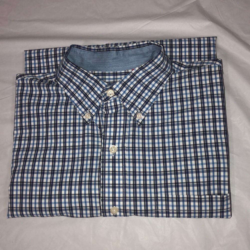 IZOD LONG SLEEVE Buttoned down shirt